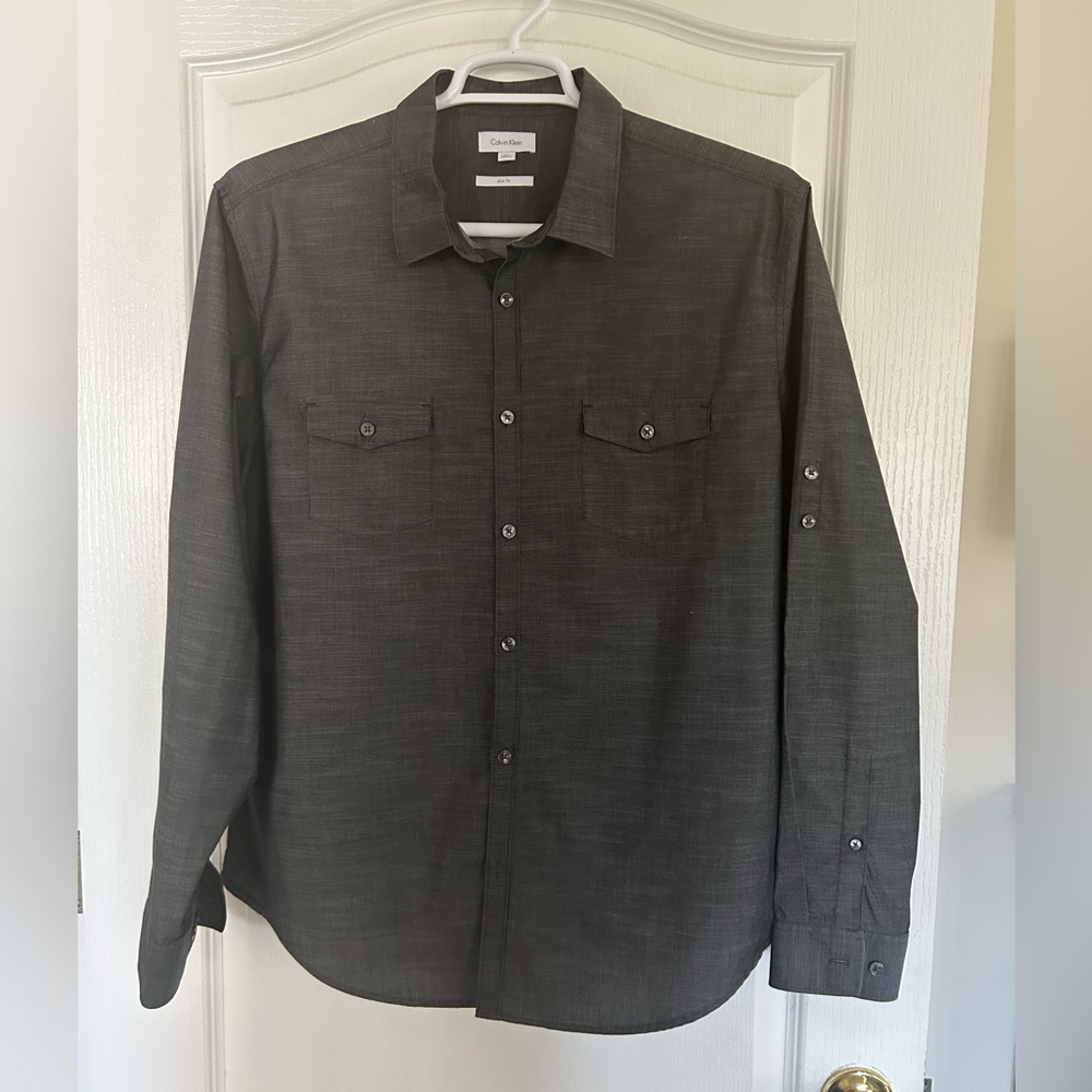 Men’s Calvin Klein Button Down Shirt..XL
